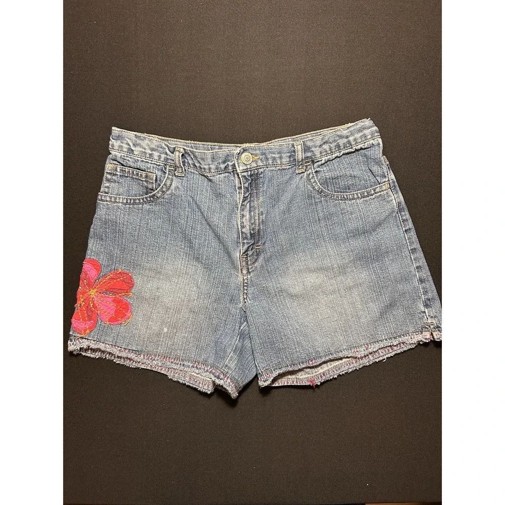 GAP Girls Size 14 Denim Shorts Floral Applique Embroidered Frayed Hem Y2K Boho